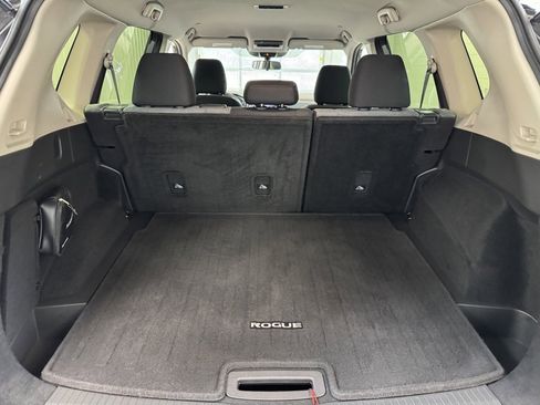 Used 2023 Nissan Rogue SV image 22