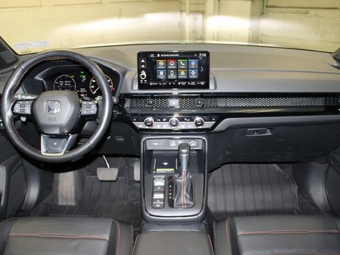 Used 2025 Honda CR-V Sport Touring image 9