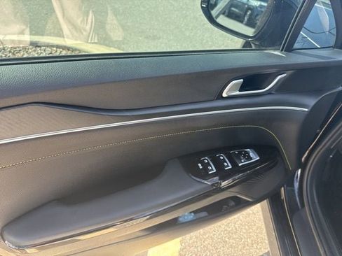 Used 2025 Kia K5 GT FWD image 17