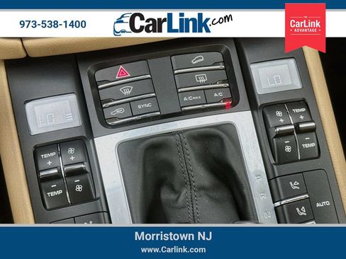 Used 2021 Porsche Macan AWD/4WD image 19