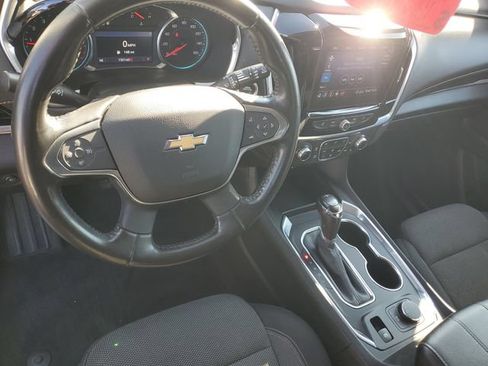 Used 2020 Chevrolet Traverse LT FWD image 12