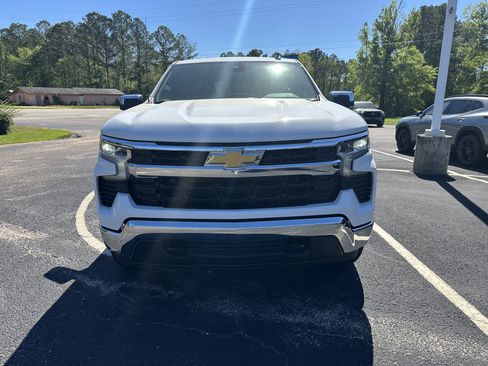 New 2026 Chevrolet Silverado 1500 LT w/ Z71 Off-Road Package AWD/4WD image 3