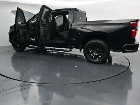 Used 2025 Chevrolet Silverado 1500 RST AWD/4WD image 37