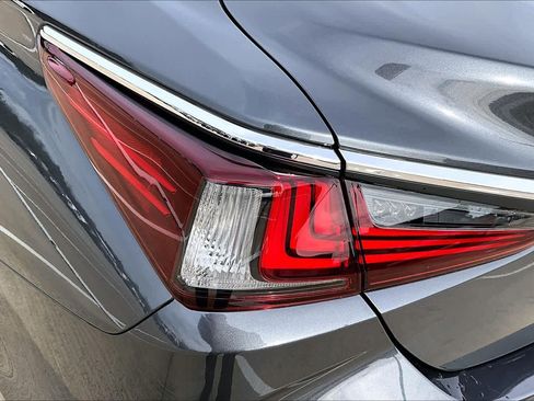 New 2025 Lexus ES 350 w/ Premium Package image 14