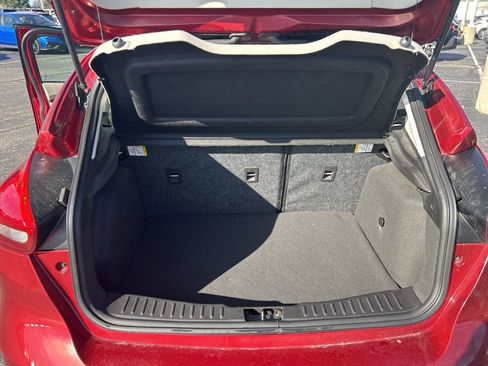 Used 2015 Ford Focus SE w/ SE Cold Weather Package image 13