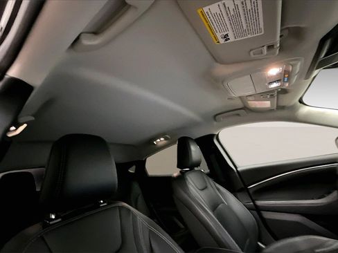 Used 2025 Ford Mustang Mach-E Premium image 11