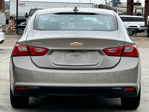 Used 2025 Chevrolet Malibu LT FWD image 4