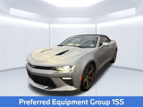 Used 2017 Chevrolet Camaro SS RWD image 2
