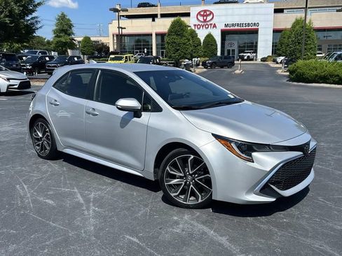 Used 2020 Toyota Corolla XSE FWD image 2