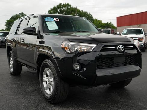 Used 2021 Toyota 4Runner SR5 RWD image 38