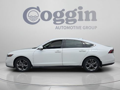 Certified 2023 Honda Accord EX image 2