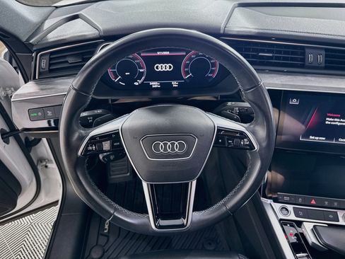 Used 2024 Audi Q8 e-tron Premium AWD/4WD image 16