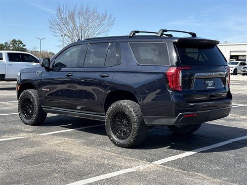 Used 2023 GMC Yukon AT4 w/ AT4 Premium Package image 7