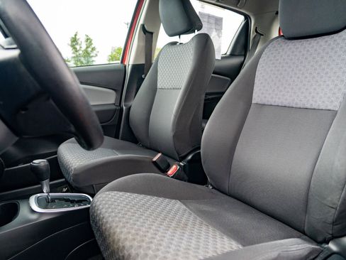 Used 2015 Toyota Yaris L FWD image 17