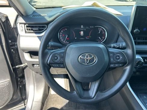 Used 2024 Toyota RAV4 XLE FWD image 21