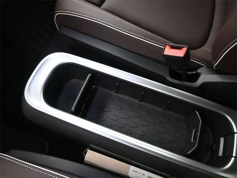 New 2025 Volkswagen ID. Buzz Pro S image 31