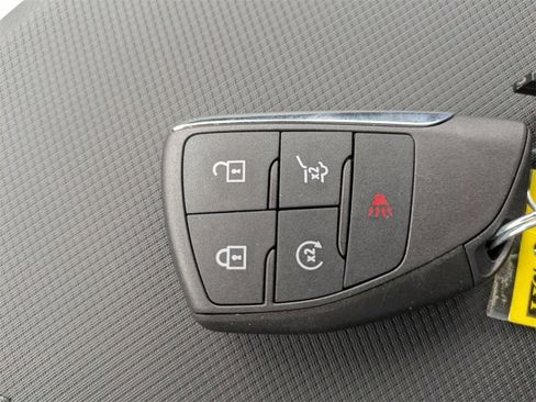 New 2025 Chevrolet Equinox EV RS image 33