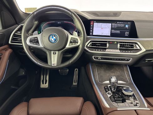 Used 2022 BMW X5 xDrive45e w/ M Sport Package AWD/4WD image 29