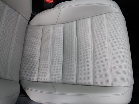 Used 2023 Honda CR-V EX-L image 30