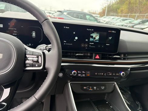 New 2026 Kia Carnival SX Prestige image 16