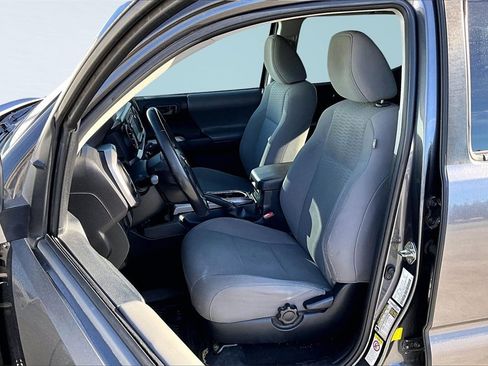 Used 2019 Toyota Tacoma SR5 image 27