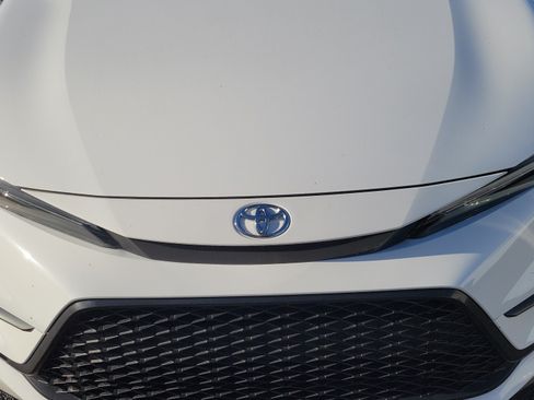 Used 2023 Toyota Corolla SE FWD image 12