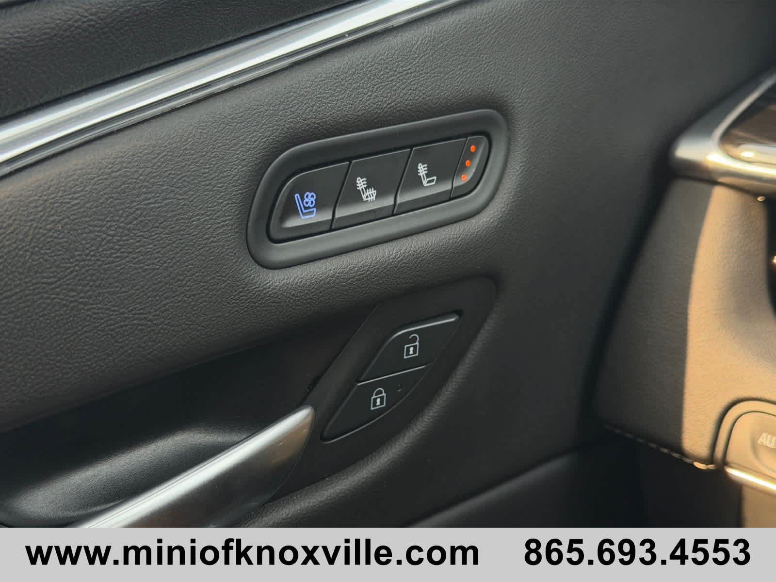 Used 2024 Cadillac Escalade Sport AWD/4WD image 27