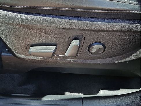 Used 2025 Kia Telluride S image 21