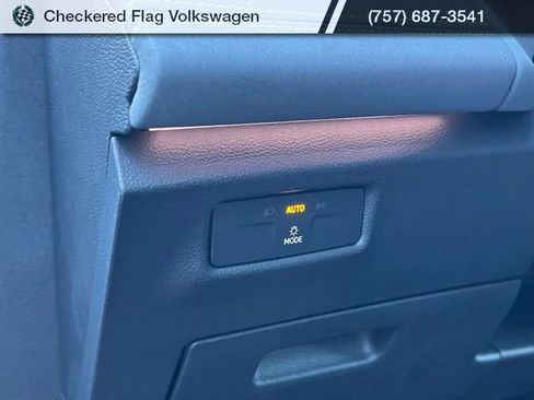 New 2026 Volkswagen Tiguan SE AWD/4WD image 20