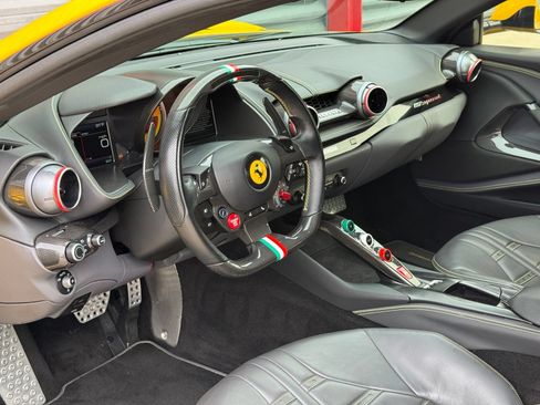 Used 2019 Ferrari 812 Superfast RWD image 36