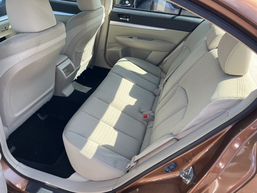Used 2011 Subaru Legacy 2.5i Premium AWD/4WD image 12