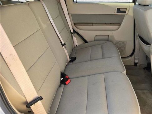 Used 2012 Ford Escape XLT image 17