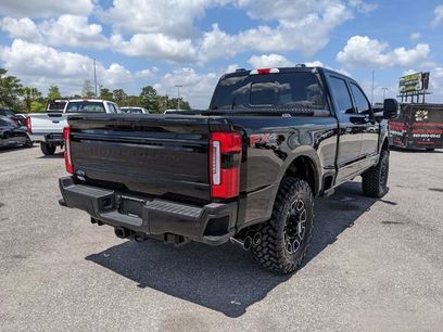 New 2025 Ford F350 Platinum w/ FX4 Off-Road Package