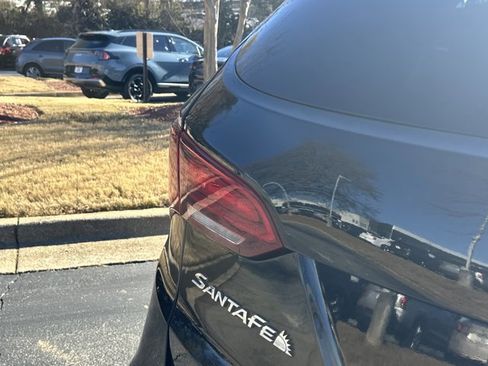 Used 2018 Hyundai Santa Fe Sport w/ 2.4L Value Package 02 image 21