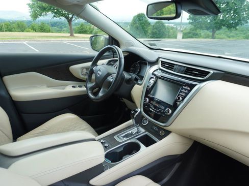 Used 2023 Nissan Murano Platinum w/ Cargo Package FWD image 21