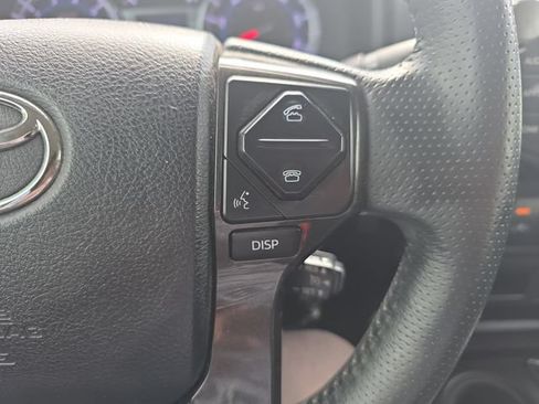Used 2019 Toyota 4Runner TRD Off-Road AWD/4WD image 18