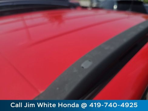 Used 2018 Jeep Renegade Latitude w/ Advanced Technology Group FWD image 13