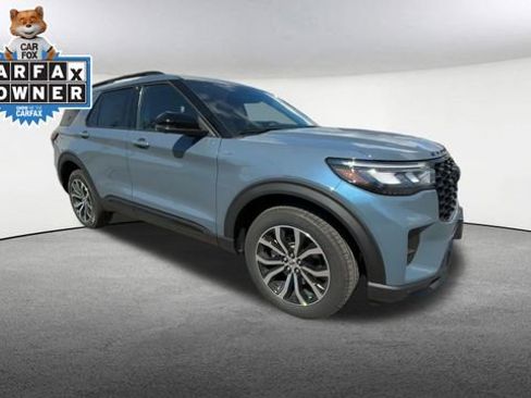 Used 2025 Ford Explorer ST-Line AWD/4WD image 2