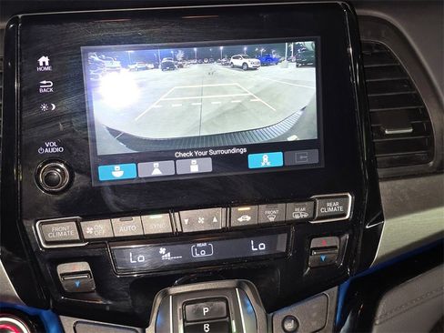 Used 2022 Honda Odyssey Touring image 23