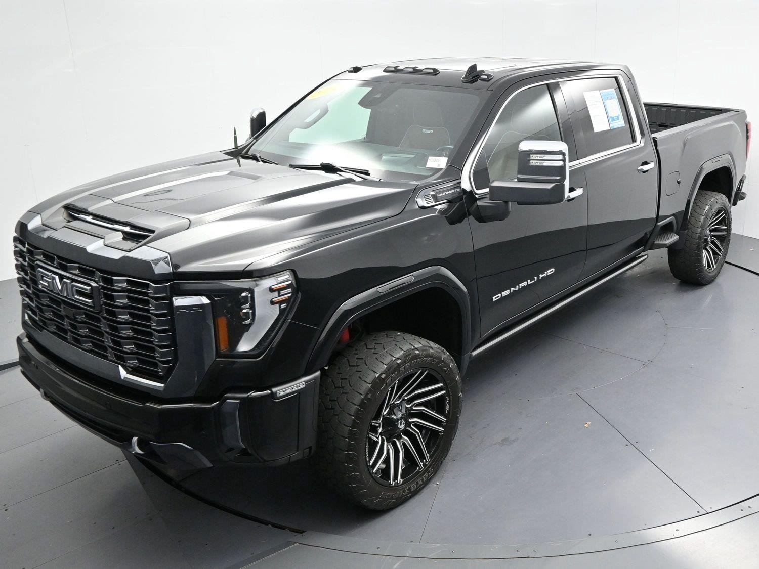 Used 2024 GMC Sierra 2500 Denali Ultimate AWD/4WD image 43