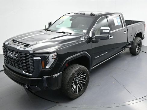 Used 2024 GMC Sierra 2500 Denali Ultimate AWD/4WD image 43