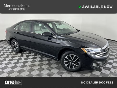 Used 2022 Volkswagen Jetta S image 1
