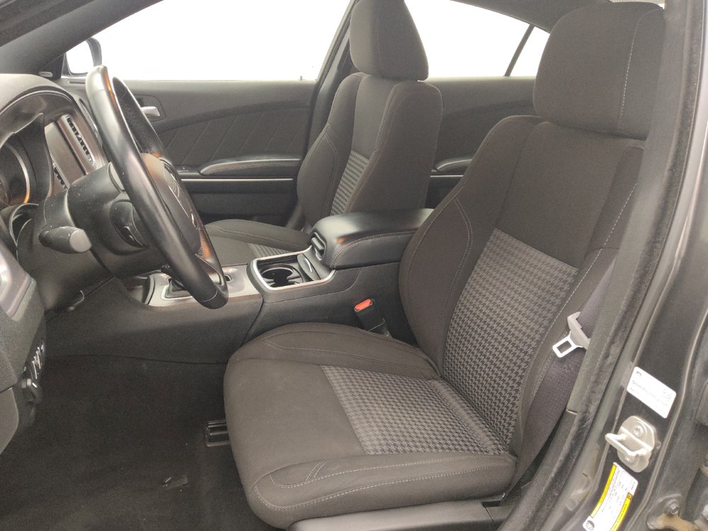 Used 2023 Dodge Charger SXT RWD image 17