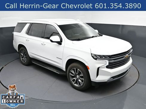 Used 2024 Chevrolet Tahoe LT RWD image 1