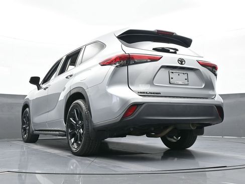 Used 2022 Toyota Highlander L image 59