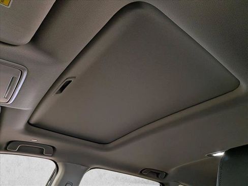 Used 2025 Honda CR-V EX-L image 24