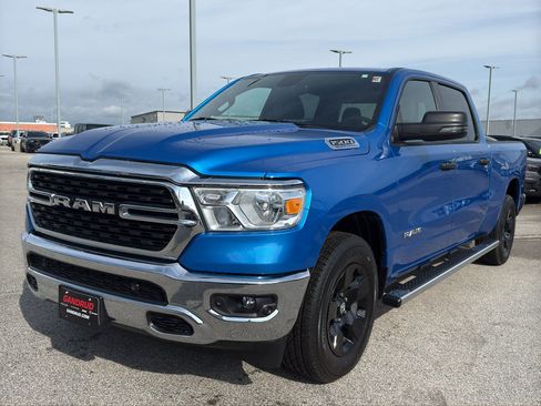 Used 2023 RAM 1500 Big Horn AWD/4WD image 2