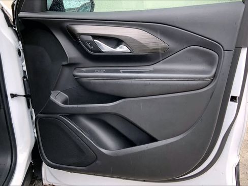 Used 2022 GMC Terrain SLE w/ Driver Convenience Package image 28