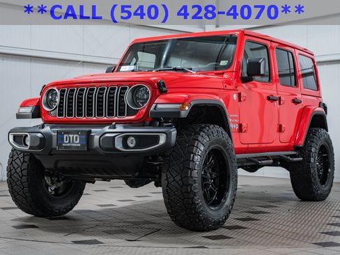 Used 2024 Jeep Wrangler Sahara image 3