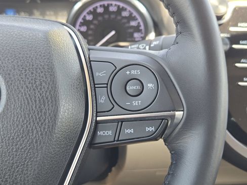 Used 2019 Toyota Camry XLE w/ Driver Assist Package FWD image 30